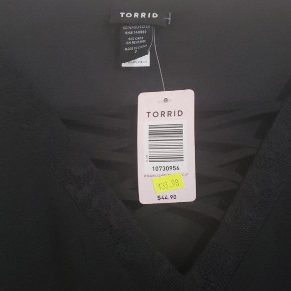 Black flowy blouse - Picture 2 of 3